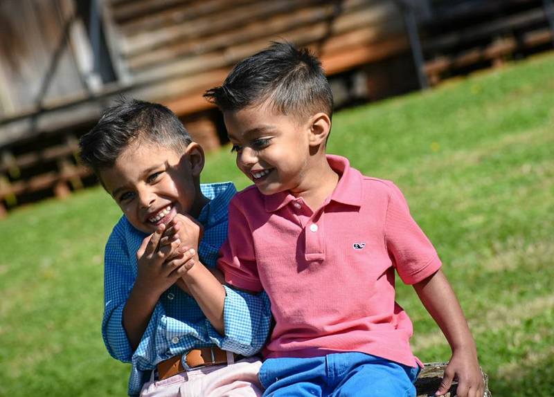 Yellow River Post Office - Family Photography