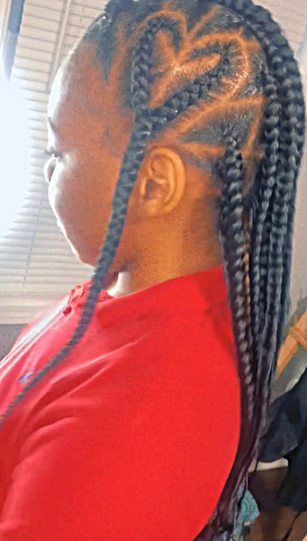 Large Knotless braids 