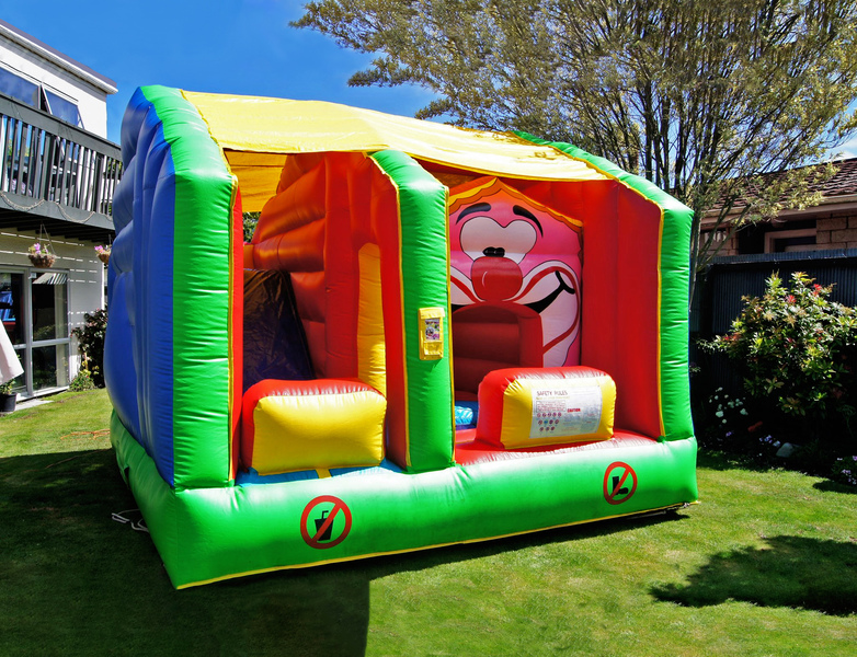 CLOWN AND SLIDE CASTLE