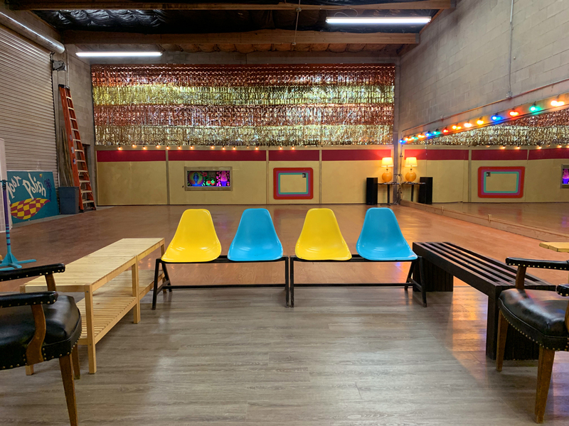 Convenient lobby area leads right to the large dancefloor. Wall of mirrors, wall of glitter.