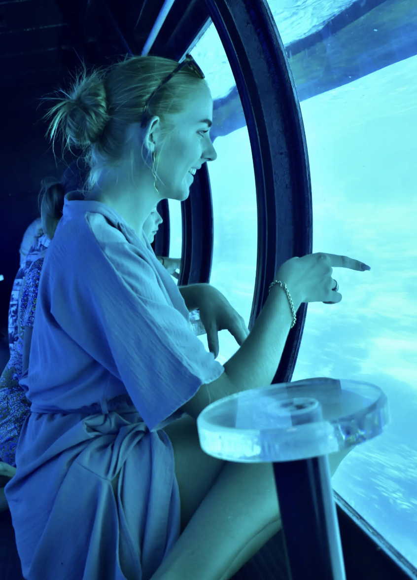 Service image