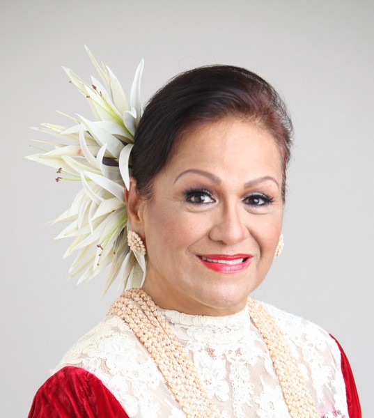 Leialoha Lim Amina is a Kumu Hula who helps aspiring hula dancers with their journey from the hula studio to the stage. 

Leialoha has an award winning halau hula Na Lei O Kaholoku which she founded along with her mentor, Pilahi Paki in 1981 on the island of O’ahu.  Na Lei O Kaholoku has taken top honors at the prestigious Merrie Monarch Hula Competition, Hula Pakahi, Hula O Na Keiki, to name a few. 

Leialoha is a noted in the hula profession as a Research Specialist, Competition Judge, Competi