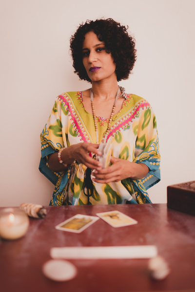 Photographer: @kevinliangphotos 
Jesslyn Blue Tarot.