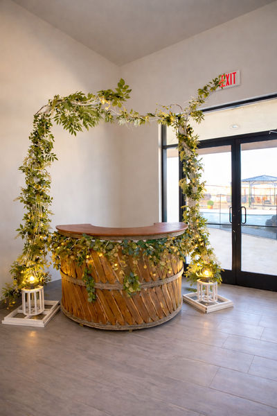 Celebrate the Moments
A dedicated bar space designed to bring guests together and elevate the atmosphere of your celebration.