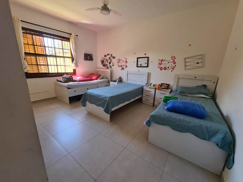 Nossas instalações - quartos amplos, armário embutido, adaptado para 3ª idade e necessidades. Perfeito para uma ótima qualidade de vida.