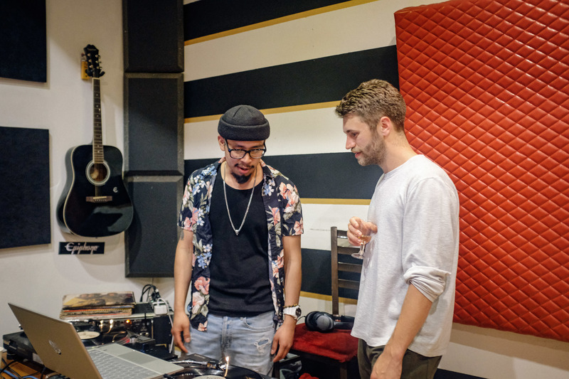 Images from A Lush Evening, a wonderful night of bringing local artists together to network and connect | March 12th 2022