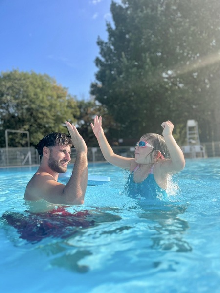 COURS DE NATATION À DOMICILE en PACA