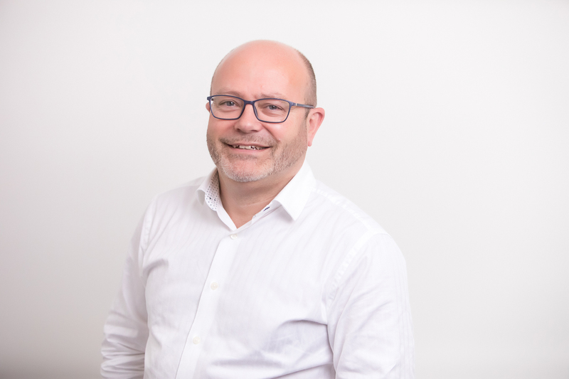 Andy Rouse - Andy is a mid/senior level consumer marketing and e-Commerce specialist recruiter. Can offer advice on CV prep and being market ready for short term opportunities and longer term career goals.