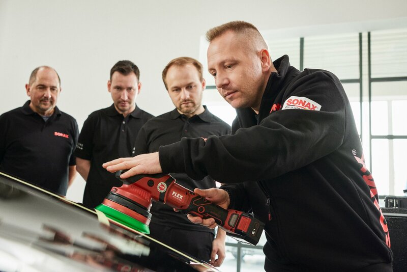 Service image