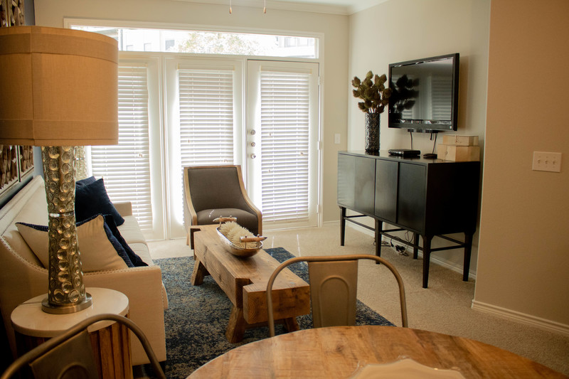 A5 Bluff Living and Dining Rooms 