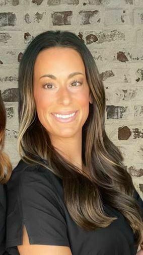 Candice Mattox, Cosmetologist/ Head Spa Scalp Massage Specialist