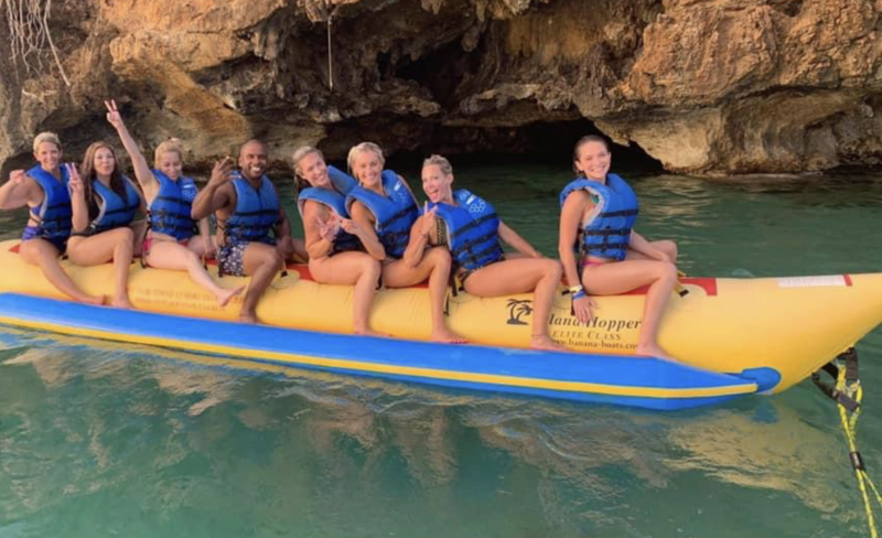 ▷ Banana Boat a St George's Bay da 40 € - CheckYeti