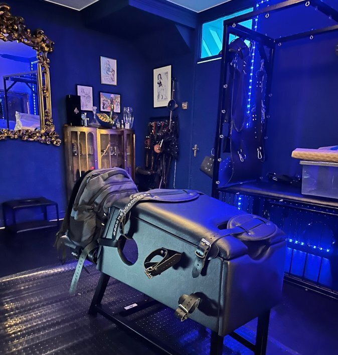 Service image